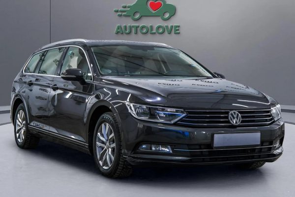 Volkswagen Passat - Image 2