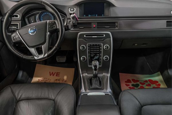 Volvo XC70 - Image 24