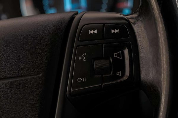 Volvo XC70 - Image 26