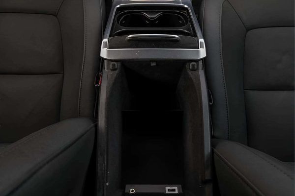 Volvo XC70 - Image 21