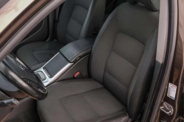 Volvo XC70 - Image 10