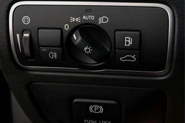 Volvo XC70 - Image 8
