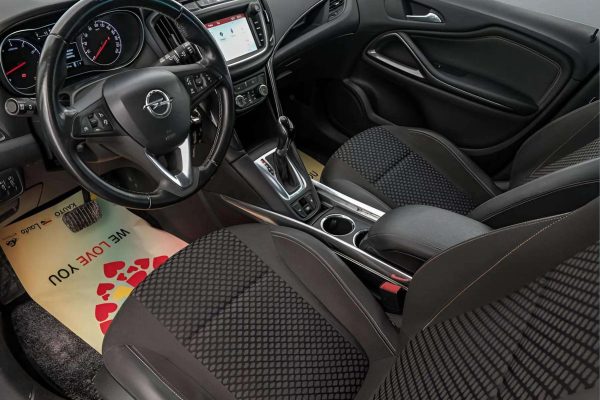 Opel Zafira - Image 10