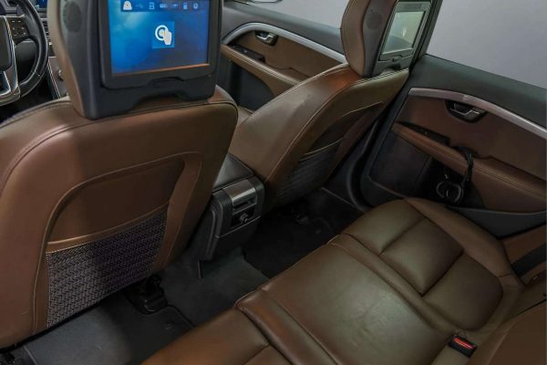 Volvo XC70 - Image 21