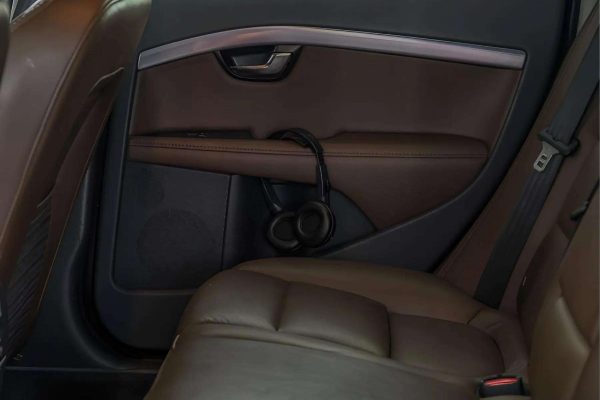 Volvo XC70 - Image 22