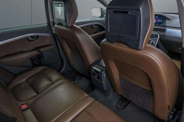 Volvo XC70 - Image 17