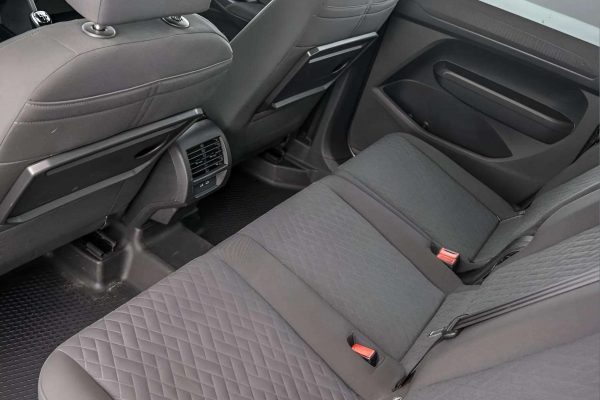 Volkswagen Caddy - Image 31