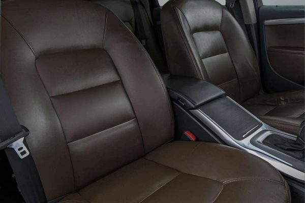 Volvo XC70 - Image 14