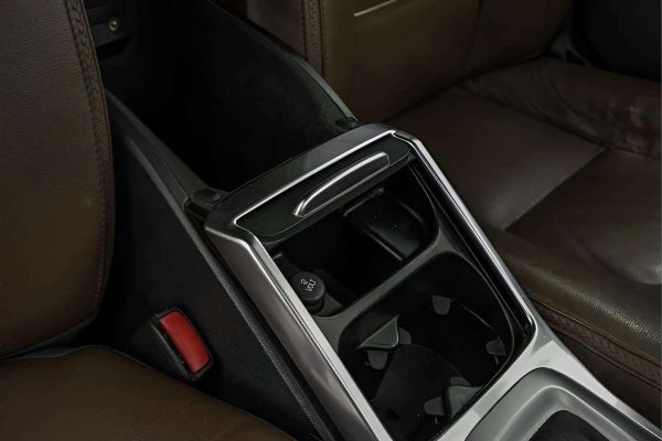 Volvo XC70 - Image 12