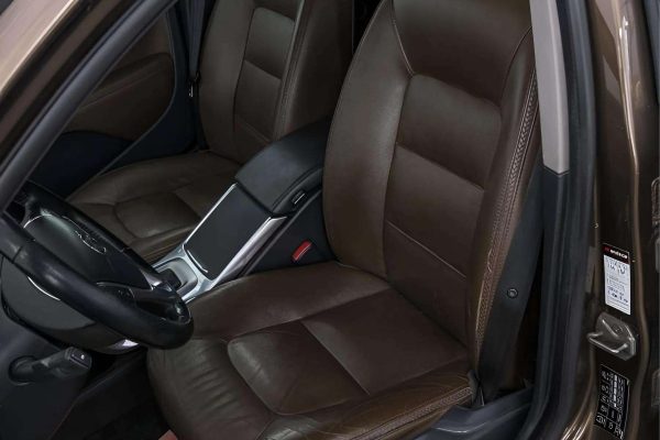 Volvo XC70 - Image 8