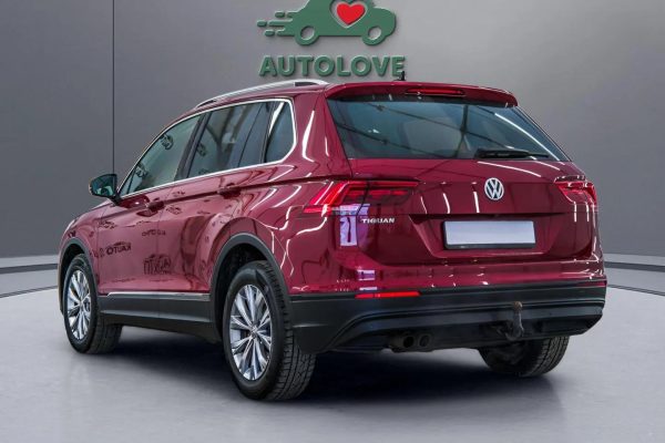 Volkswagen Tiguan - Image 3