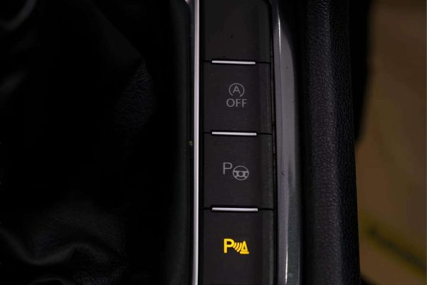 Volkswagen Tiguan - Image 21