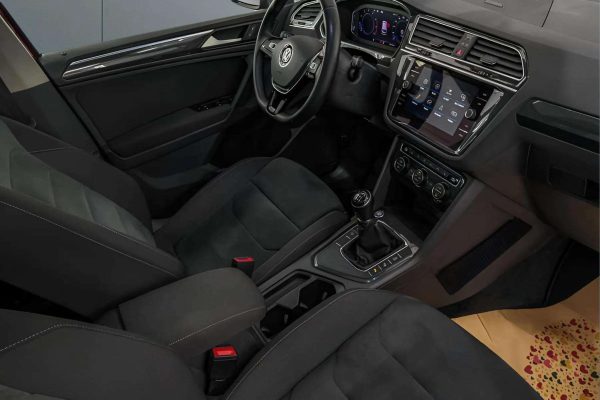 Volkswagen Tiguan - Image 16