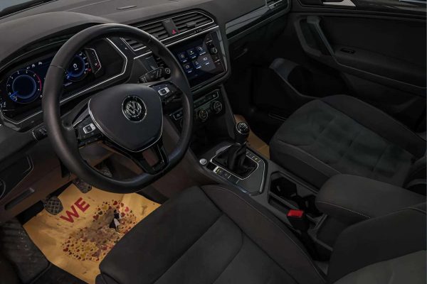 Volkswagen Tiguan - Image 13