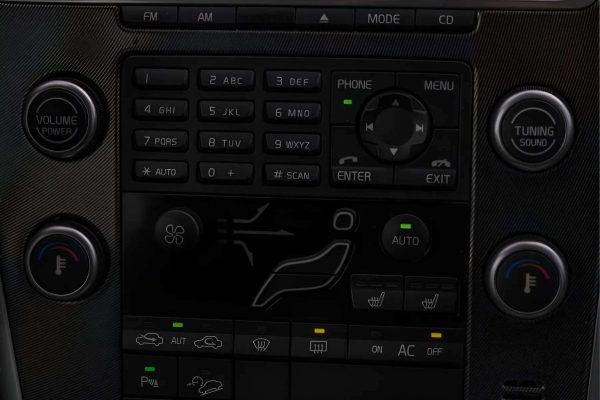 Volvo XC60 - Image 14