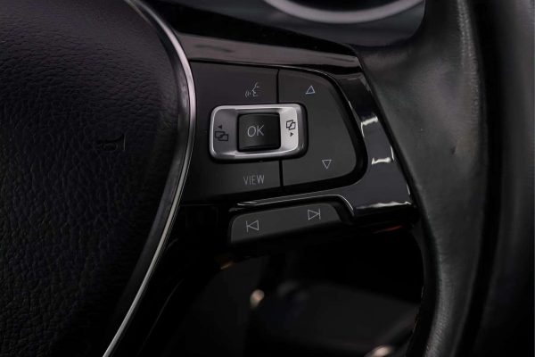 Volkswagen Golf - Image 20