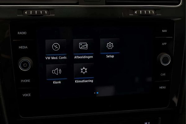 Volkswagen Golf - Image 7