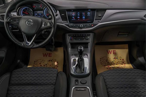 Opel Astra - Image 10