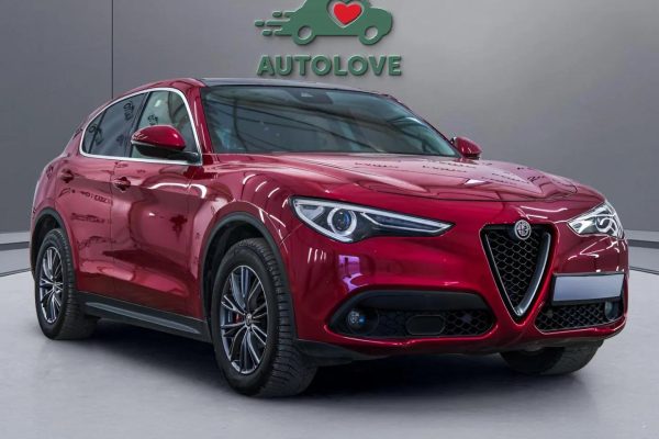Alfa Romeo Stelvio - Image 2