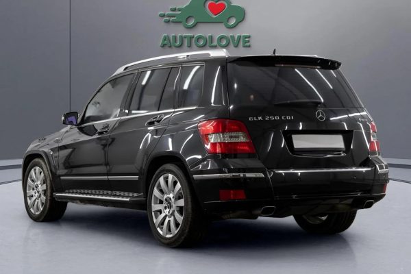 Mercedes-Benz GLK250 - Image 4