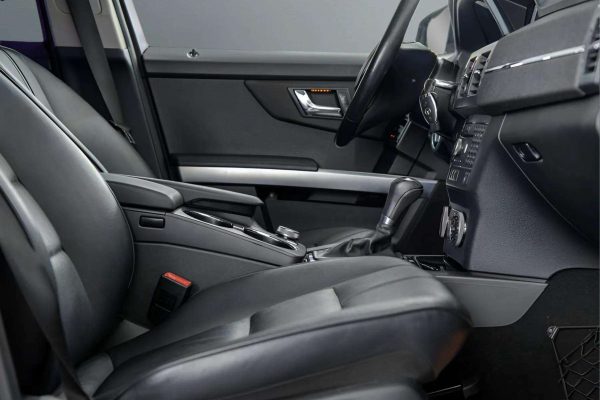 Mercedes-Benz GLK250 - Image 19