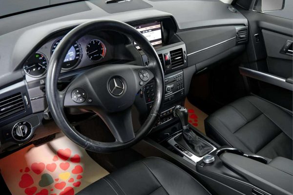 Mercedes-Benz GLK250 - Image 12