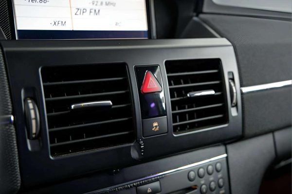 Mercedes-Benz GLK250 - Image 8