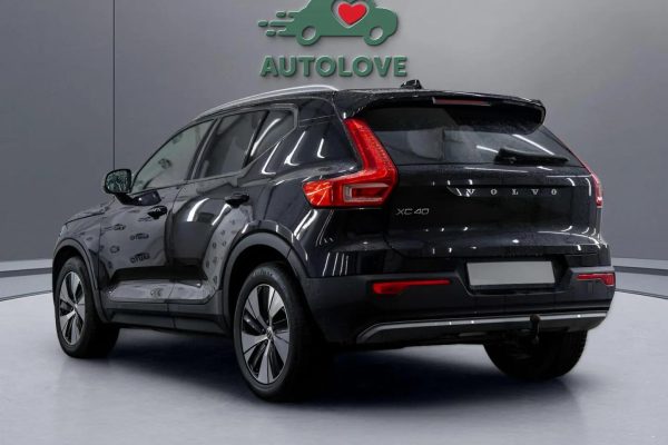 Volvo XC40 - Image 4