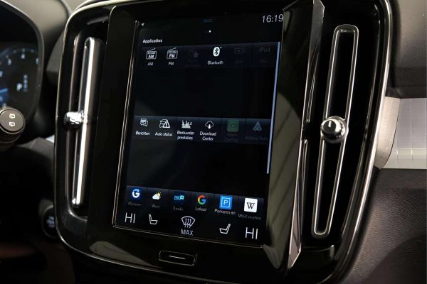 Volvo XC40 - Image 13