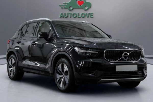 Volvo XC40 - Image 2