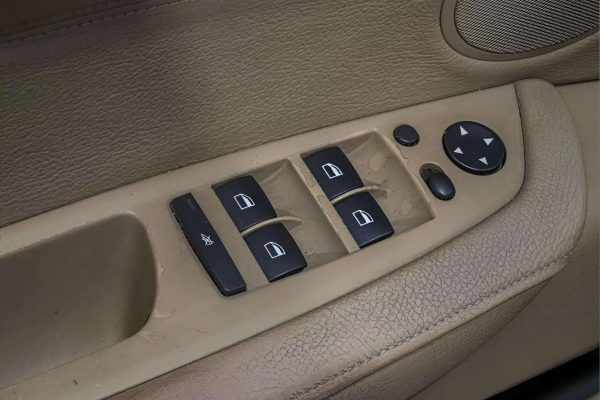 BMW X5 - Image 11