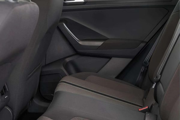 Volkswagen T-Roc - Image 17