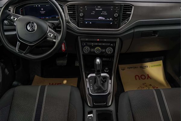 Volkswagen T-Roc - Image 16