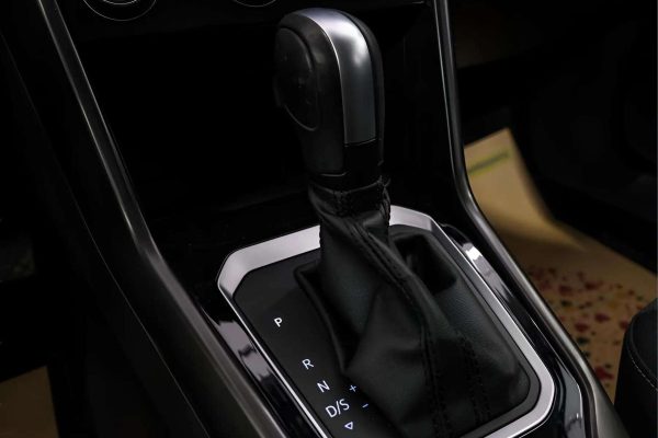 Volkswagen T-Roc - Image 19