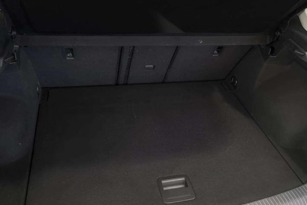Volkswagen T-Roc - Image 23
