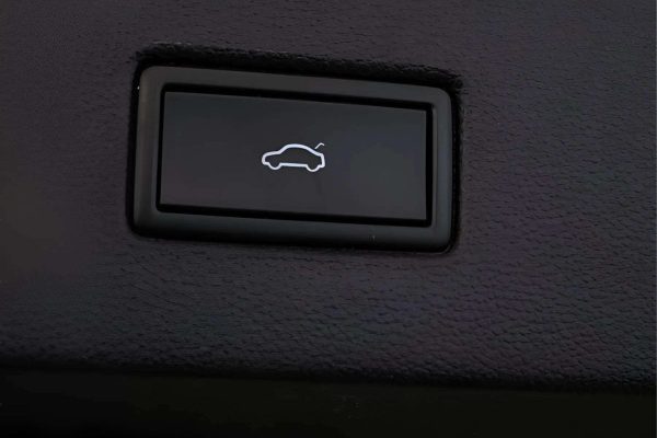 Volkswagen T-Roc - Image 22