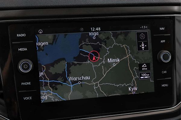 Volkswagen T-Roc - Image 8