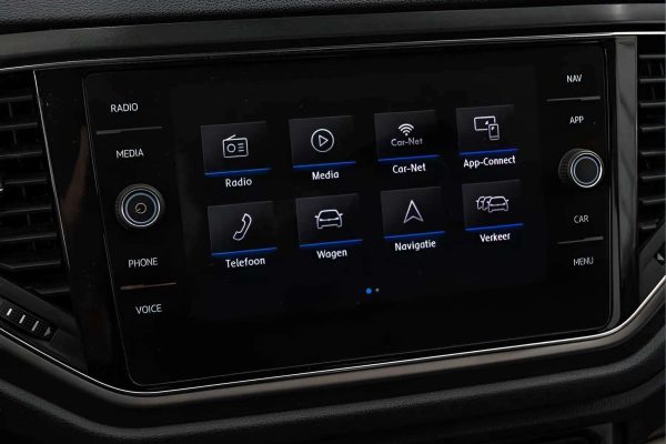 Volkswagen T-Roc - Image 7