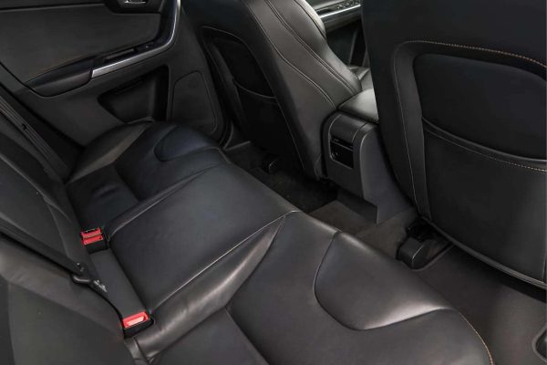 Volvo XC60 - Image 20