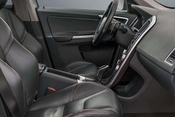 Volvo XC60 - Image 17