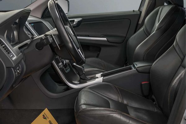 Volvo XC60 - Image 13