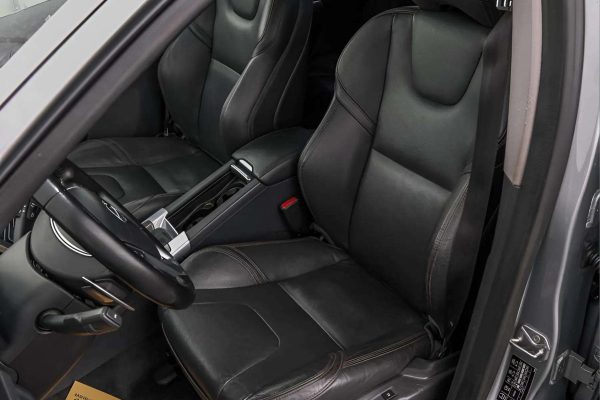 Volvo XC60 - Image 12