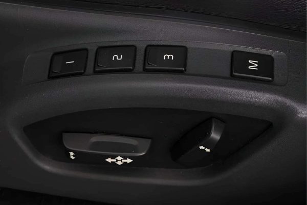 Volvo XC60 - Image 11