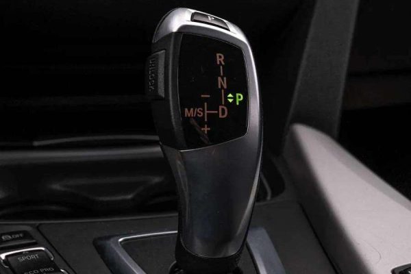 BMW 320 - Image 19