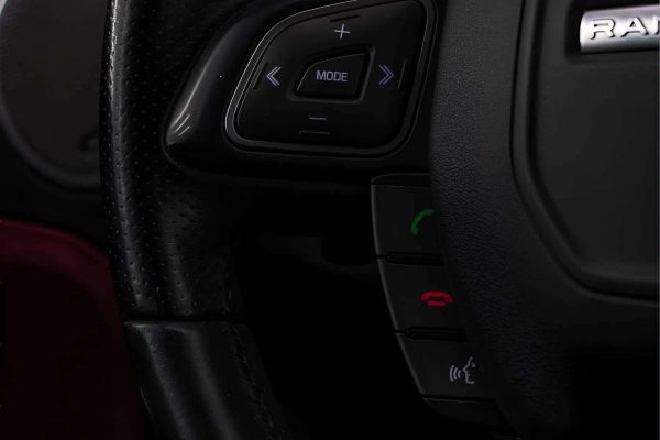 Land Rover Evoque - Image 23