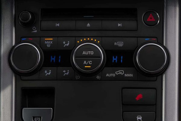 Land Rover Evoque - Image 25