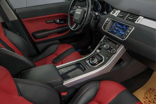 Land Rover Evoque - Image 17
