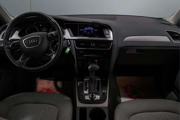 Audi A4 - Image 29