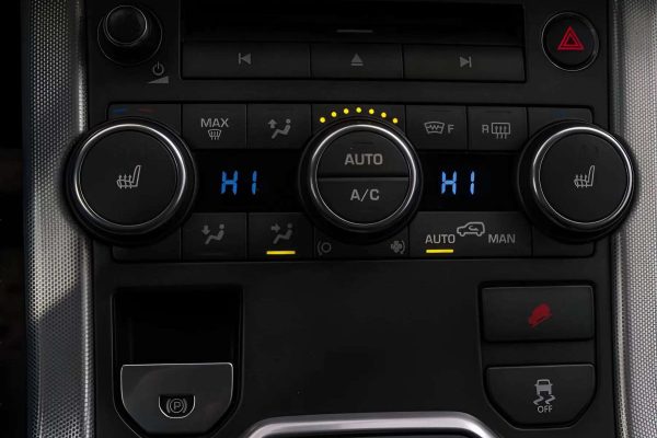 Land Rover Evoque - Image 14