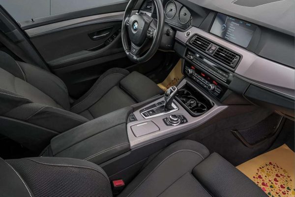 BMW 520 - Image 18